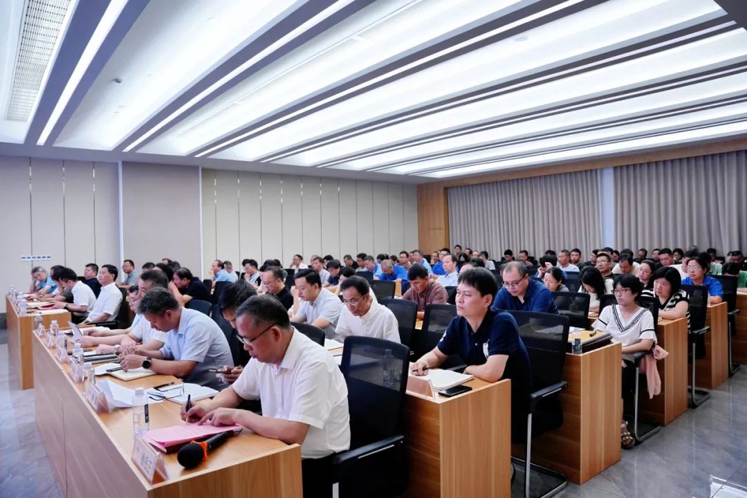 迎接来到公海,迎接来到赌船